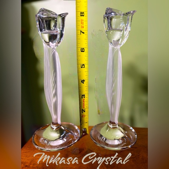 Mikasa-Aria Tulip Candleholders Lead Crystal Frosted 8" Leaves&Tulip. Like new! - Picture 2 of 10